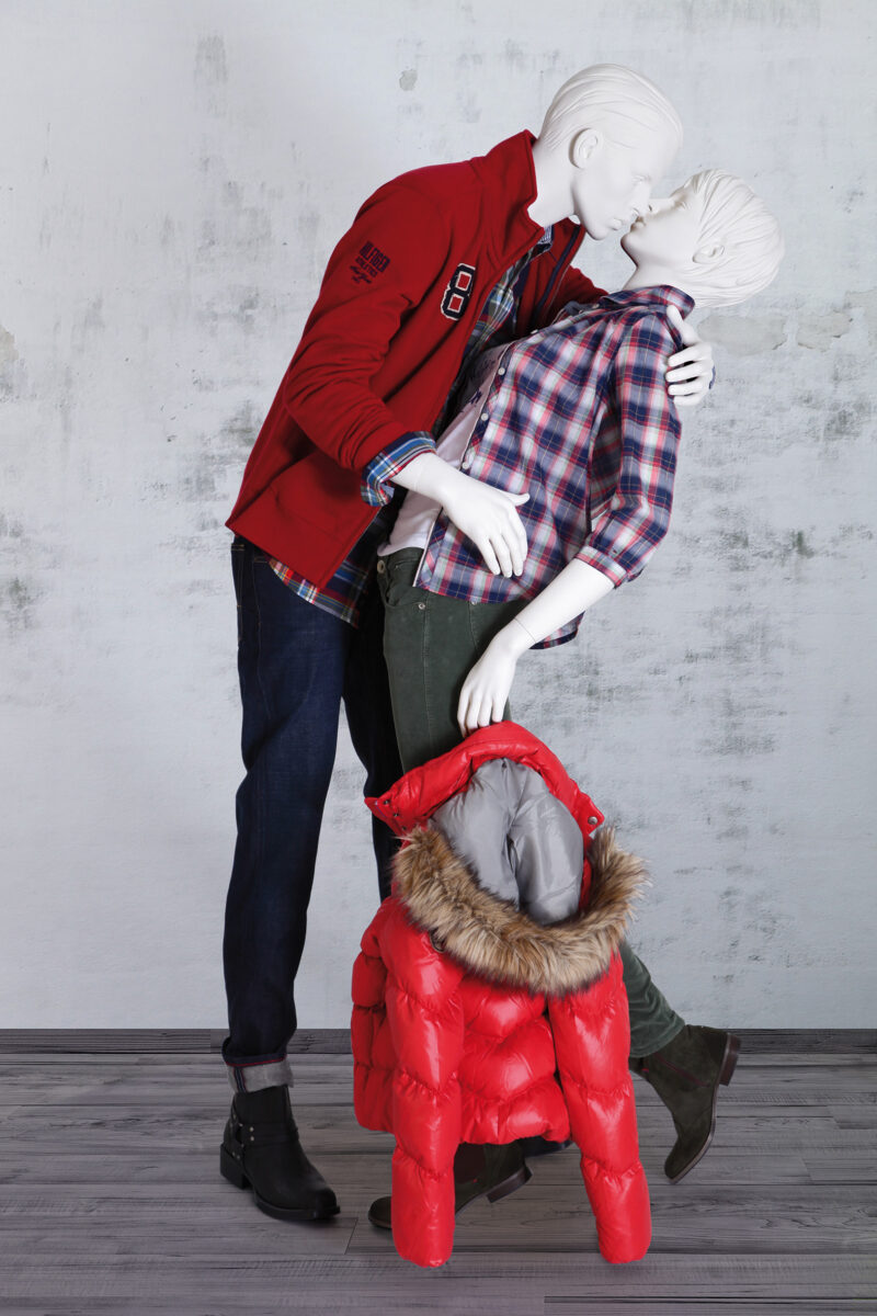 Alternative view of Mannequins Couple in Love